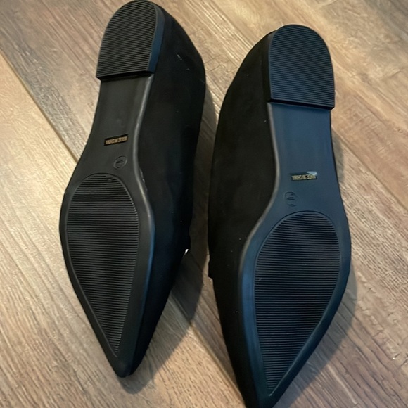 LULUS Charlotte black sauce loafers. Size 7 - Picture 6 of 7